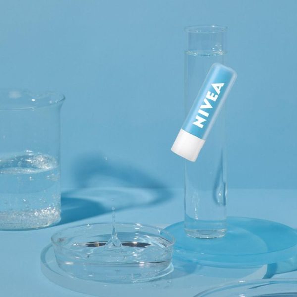 Nivea 24H Moisture Hydro Care SPF15 Caring Lip Balm - Image 3